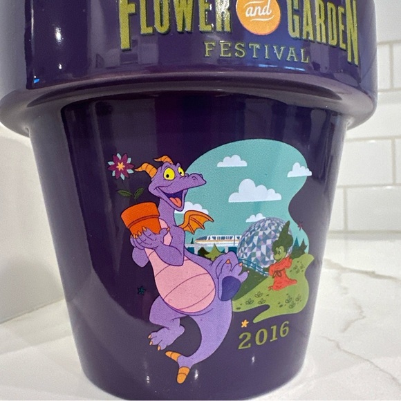 Disney Parks Epcot International Flower & Garden Festival Planter Pot 2016 WDW - Picture 2 of 8